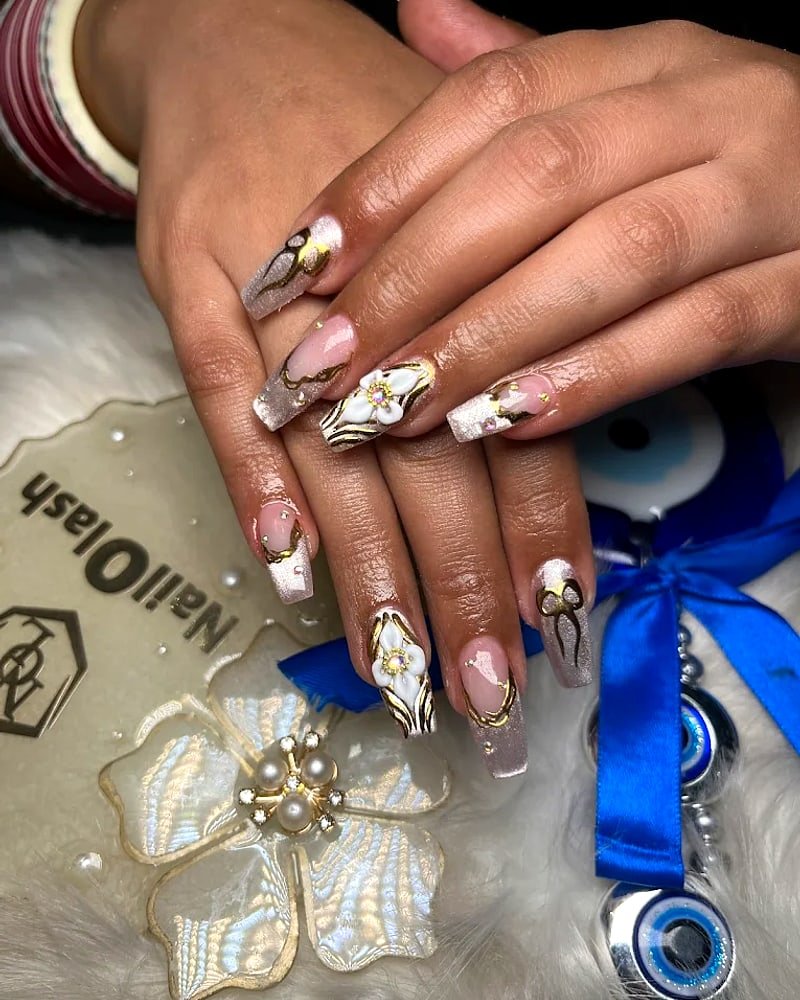 Hand-painted nail art set